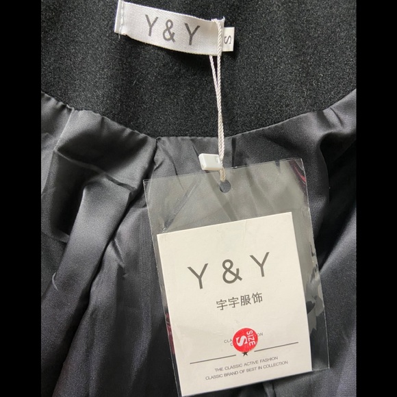 Y&Y Double Breasted Black Coat - Picture 9 of 12